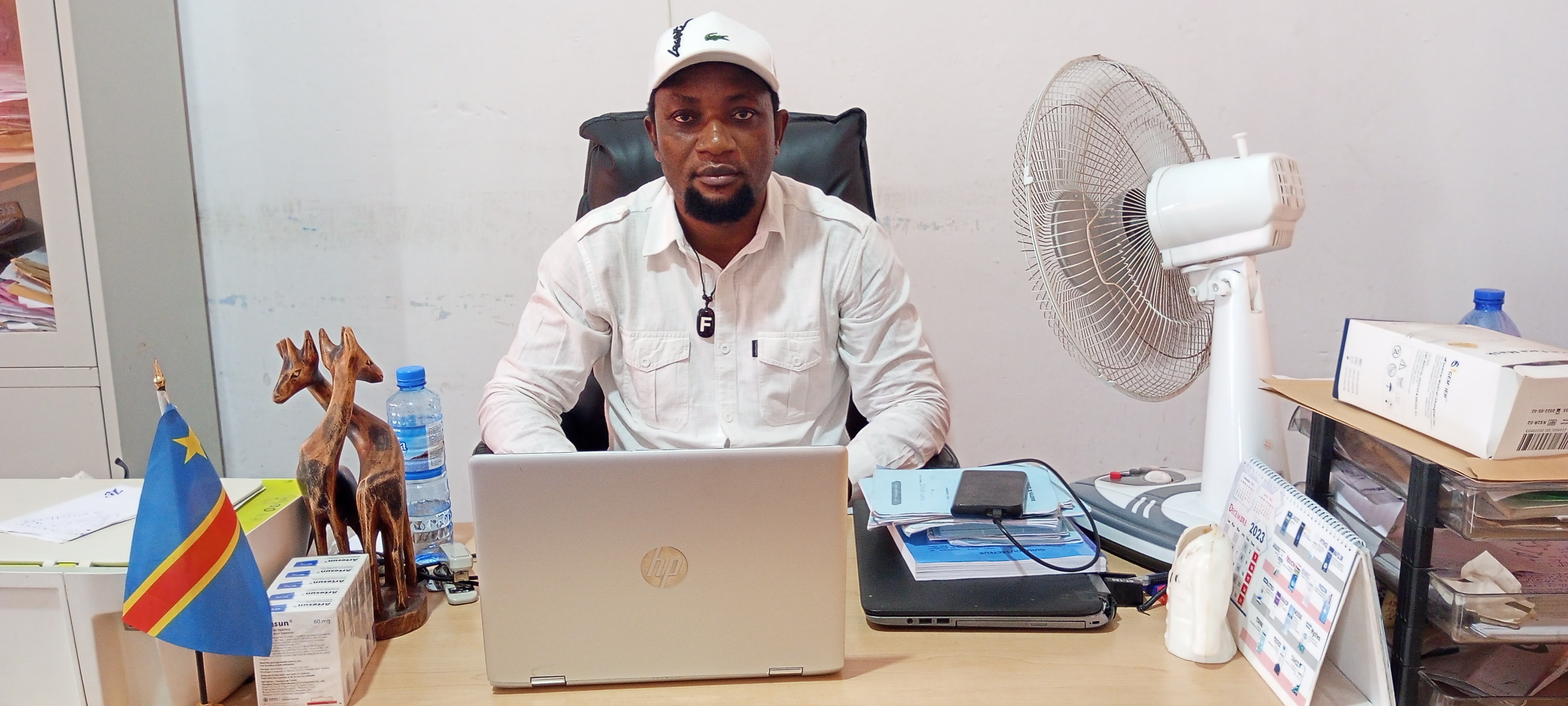 La Success Story de Moma Kasongo Florent : Un Pharmacien Inspecteur Provincial Engagé pour le Tanganyika